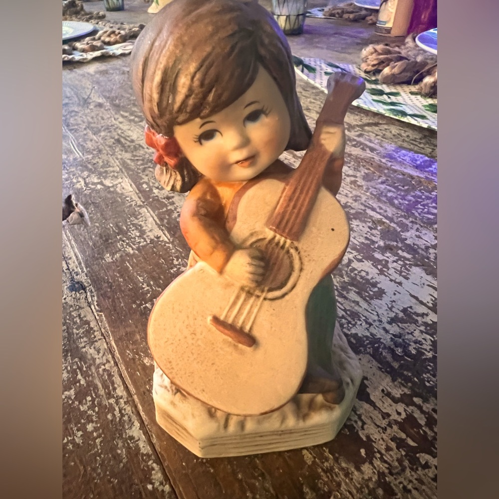 Vintage Figurine